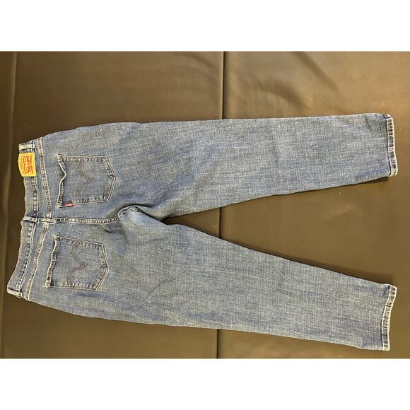 Levi's Classic Crop Size 33 Non-distressed Jeans Denim Closet Staple - Picture 6 of 7